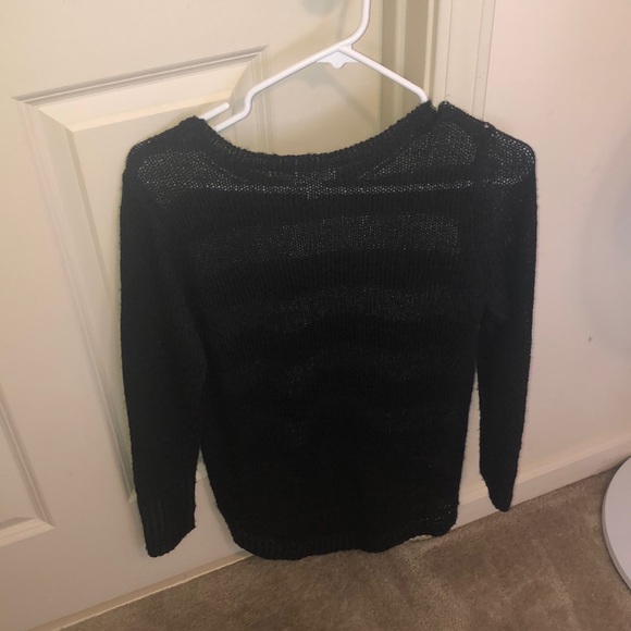 Small black and white high low sweater - Picture 6 of 7
